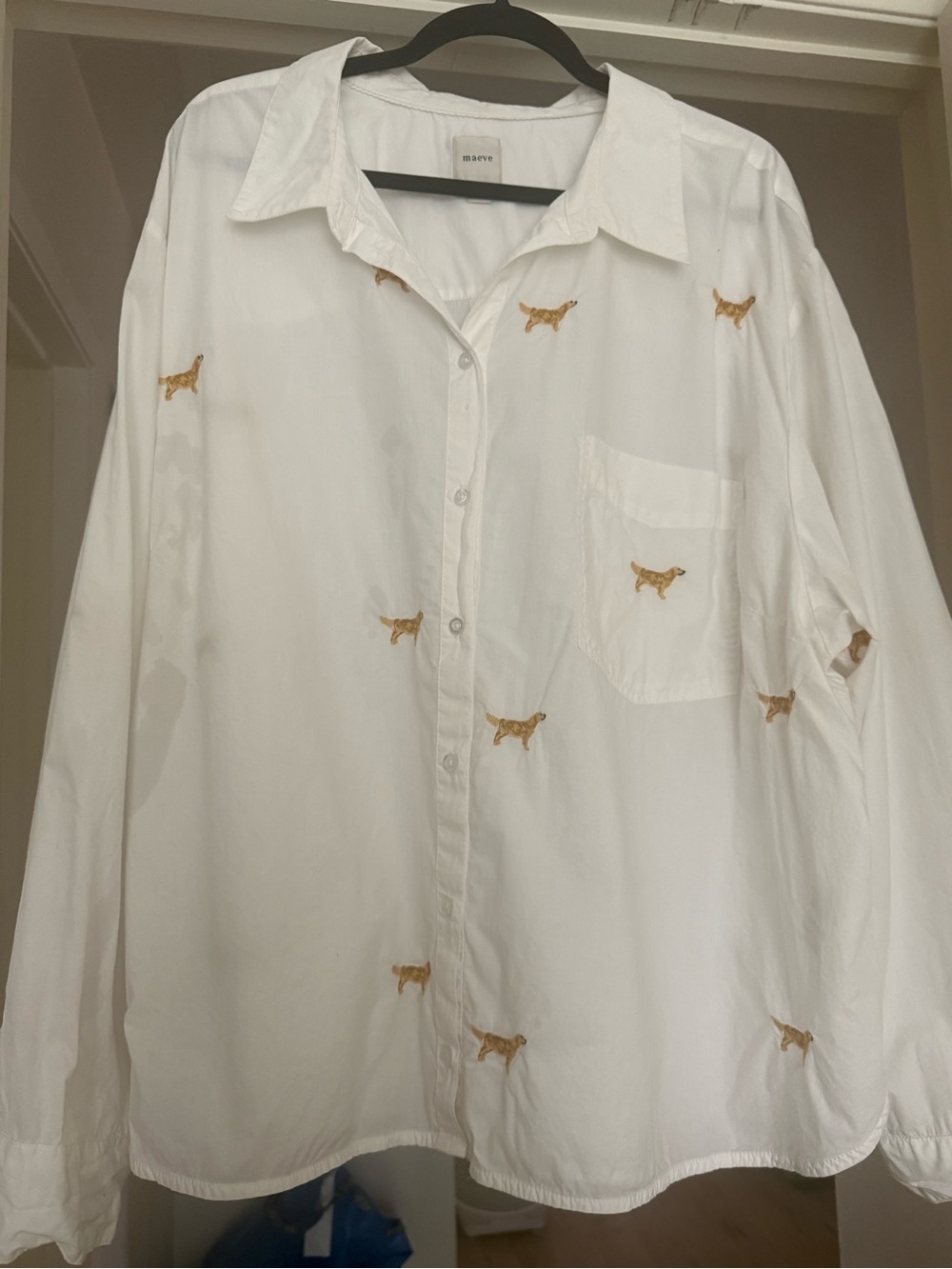 Maeve Shrunken White Embroidered Golden Retriever Print Button-Up Shirt